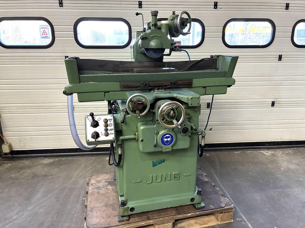 Gebruikt Jung F-40