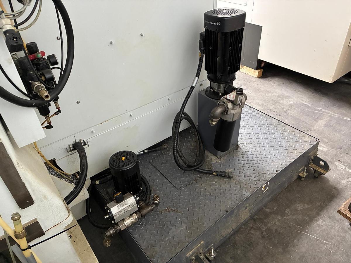 Gebruikt Bridgeport VMC 1000/30