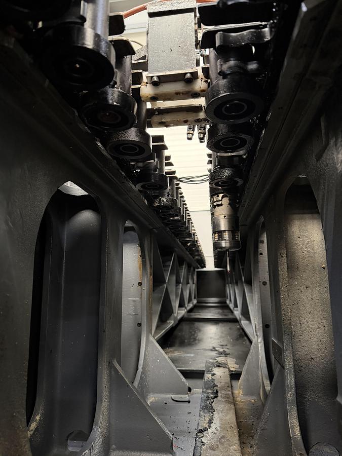 Gebruikt Mori Seiki NMV5000 DCG (2)