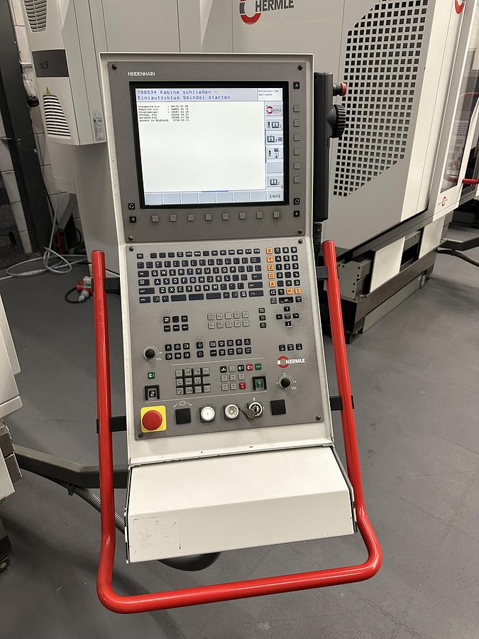 Gebruikt HERMLE C30 V (HSC - 40.000 RPM)