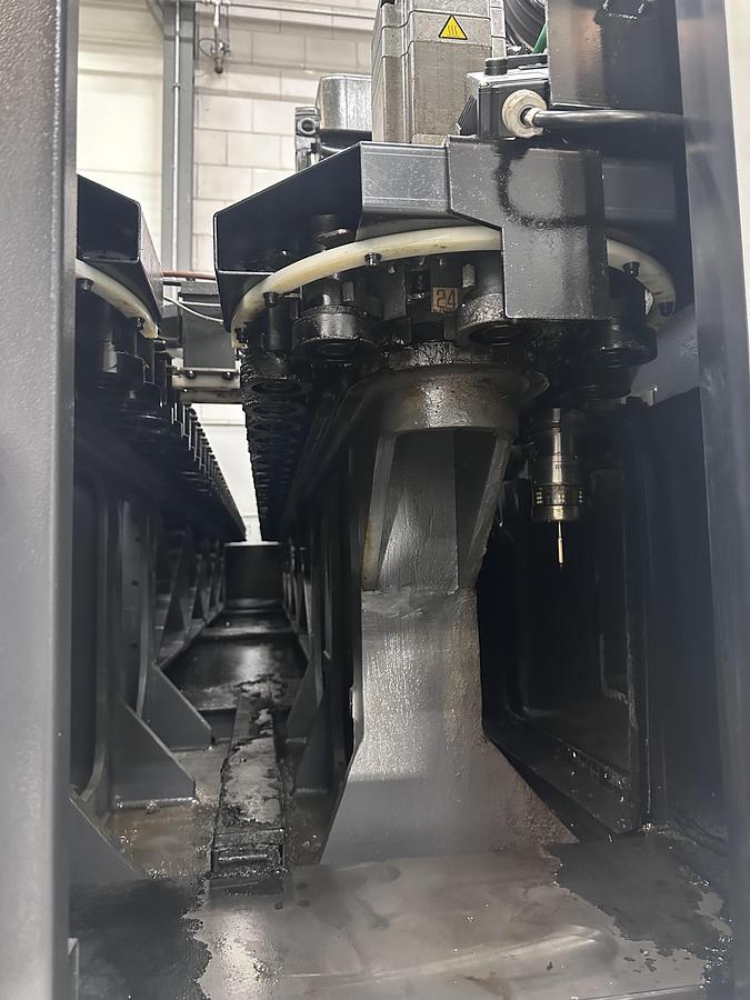 Gebruikt Mori Seiki NMV5000 DCG