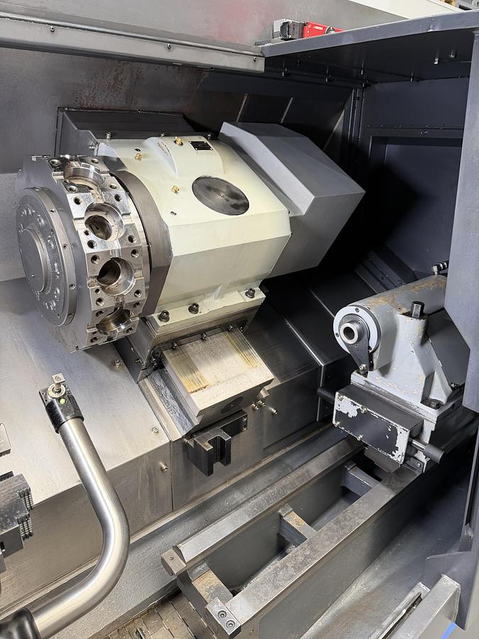 Gebruikt HWACHEON HI-TECH 200BL MC