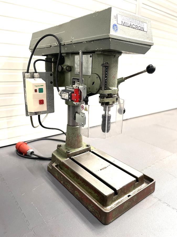 Gebruikt Cincinnati PE-15