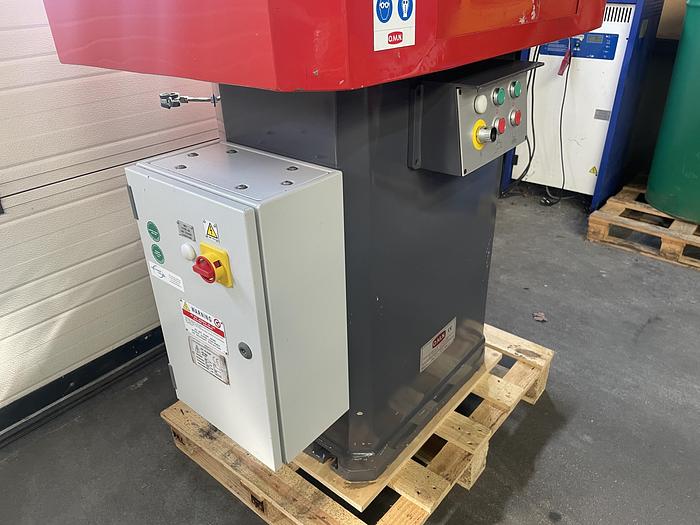 Gebruikt O.M.N. komslijper