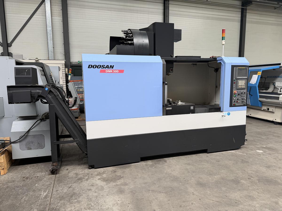Gebruikt DOOSAN DNM 500
