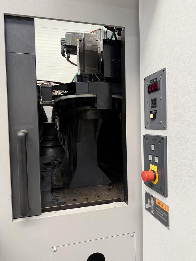 Gebruikt Mori Seiki NMV5000 DCG (2)