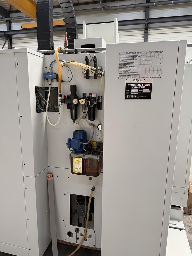 Gebruikt Bridgeport VMC 600/22