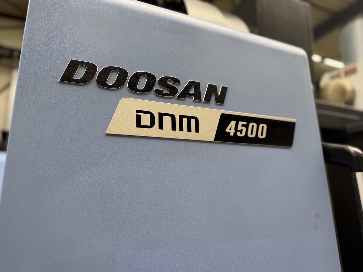Gebruikt DOOSAN DNM 4500