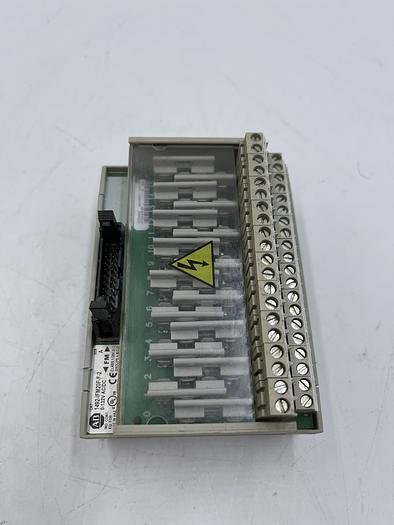 Used Allen-Bradley 1492-IFM20F-F-2 Ser A