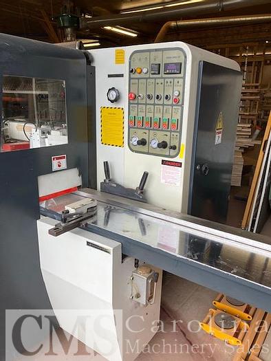 Used 2006 Lobo 236-H