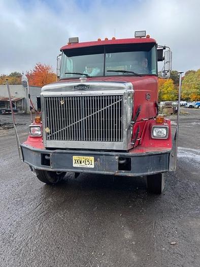Used 1989 Volvo Autocar Roll-Off with 75000 lb American Hoist