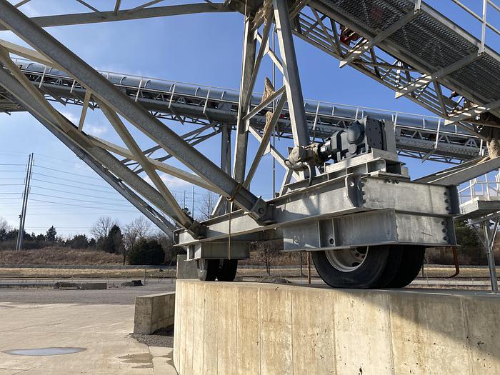 Used Used Radial Stacker system