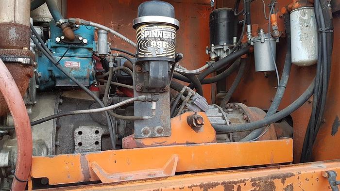 Used 2002 WELCAN 4 Axle Carrier Style Oilfield Pump / Kill Truck