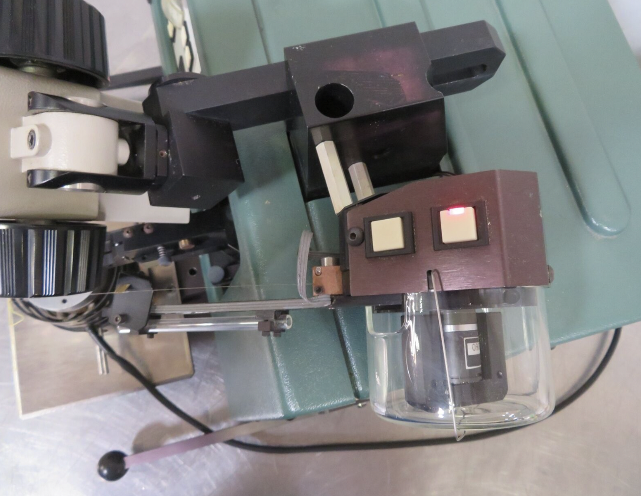 Used Hybond 522 Gold Ball Wire Bonder, SMZ-1, Heated Workholder (refurbished)