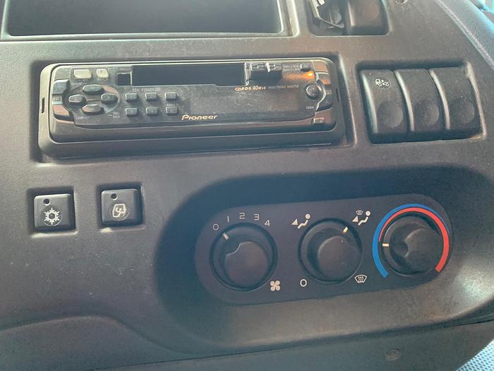 Used 2001 DAF 95 xf 430 euro 3 manual