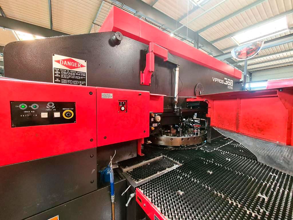 Used Amada vipros 368 king - Punching machine - 2001