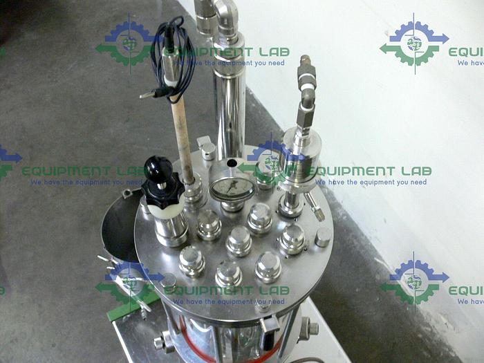 Used Braun 880 141/0 13.7L 1.3 bar 124C Schott Gerate Glass Bio Reactor + .75kW Motor