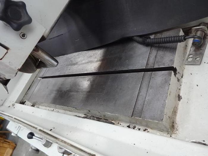 Utilisé Rectifieuse plane P.L.T.H