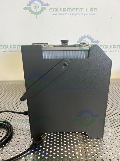 Used Fluke Corporation  7102 Micro Bath Thermometer Calibrator -5° to 125°C, 750 mL