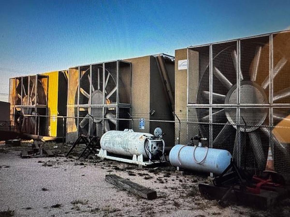 Used Waukesha Model 7042GSI ESM/Ariel Model JGK-4-3 Stage S/N F-31917 7 Cylinder Sizes 15 3/8 x 15 3/8 x 10.5 x 7 1/4 x 5.5" Stroke 