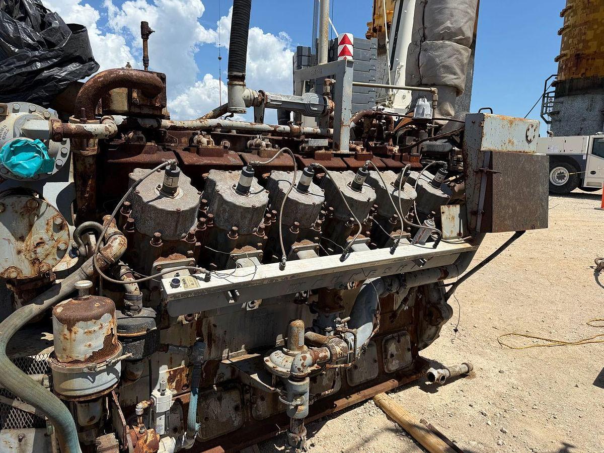 Used Waukesha L7044GSI / Ariel JGK-2 Compressor Package SN F-18820 Size 11" x 6.25"