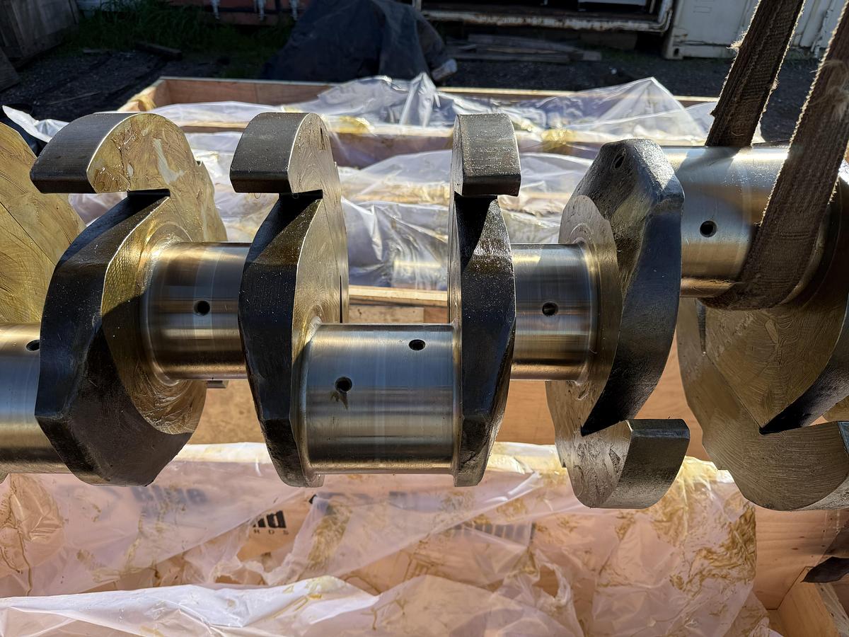 Used Waukesha A200411D Crankshafts 