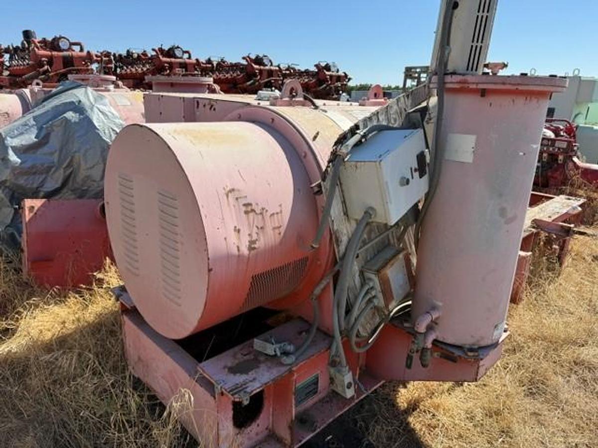 Used KATO 800 KW 1200 RPM 4169 Volt Generator End SN: