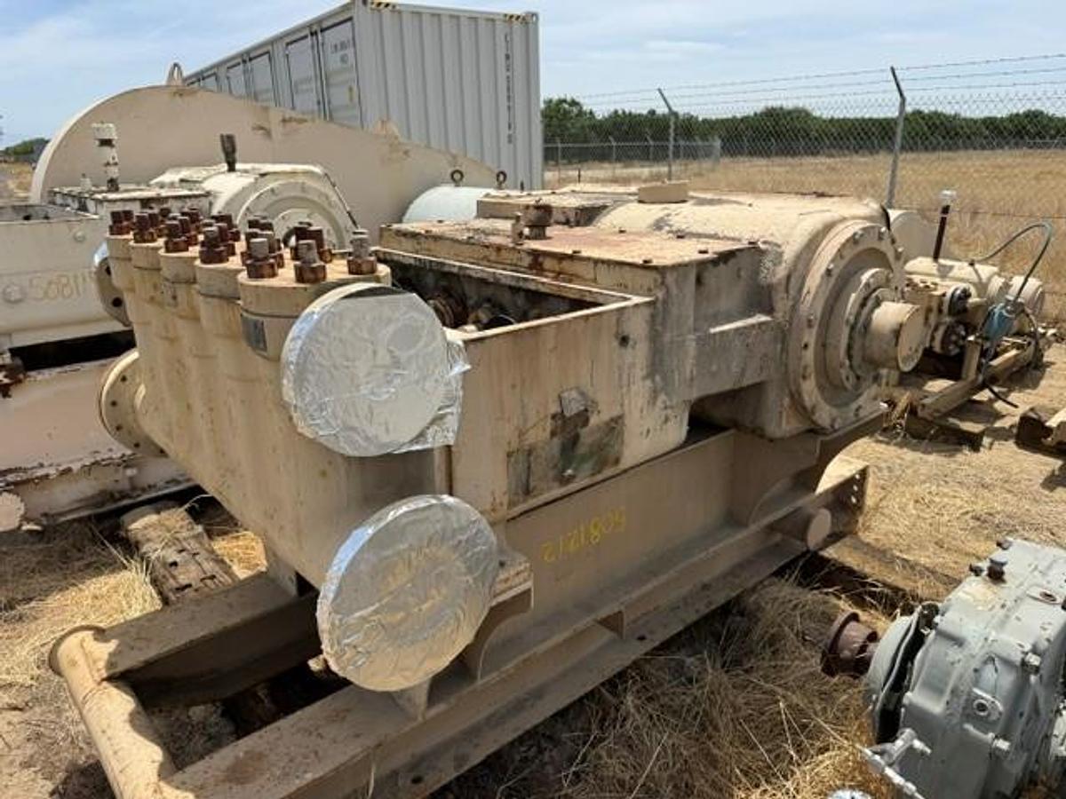 Used 300 HP / GASO Model 5885 Pump Size 2.75” x 5” SN 46639