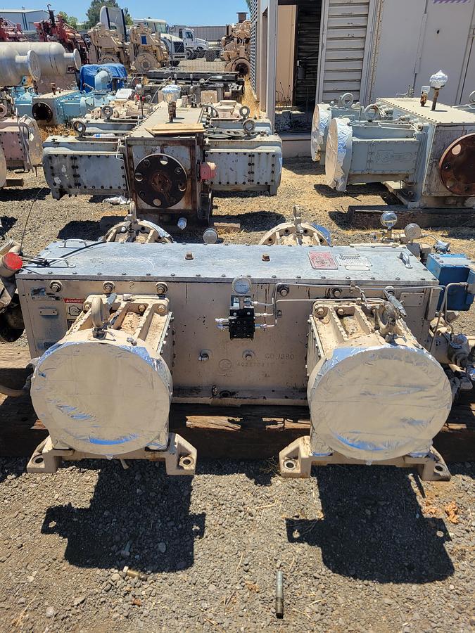 Used Ariel JGW-4-3 STAGE S/N F-17922 MFG 04/202 Size 13.5 x 13.5 x 10.375 x 6” x 4 1/4 Stroke