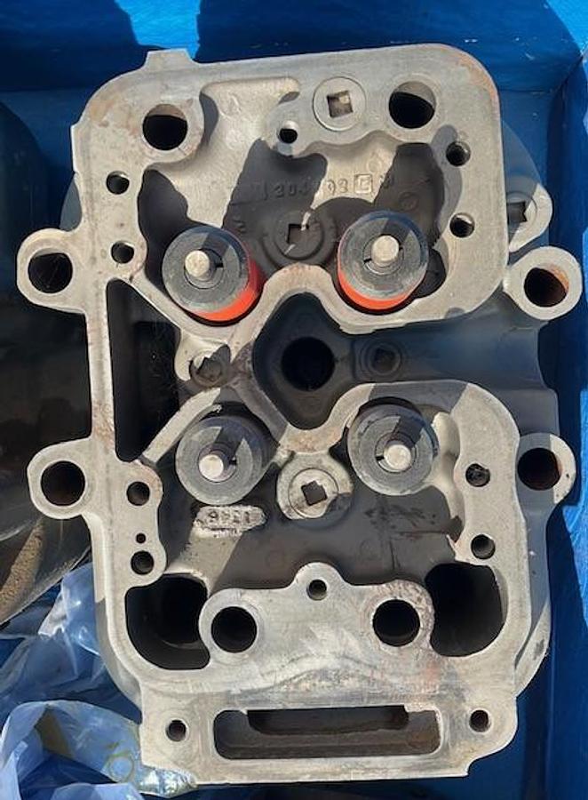 Used Waukesha Cylinder Head PN AC204702L