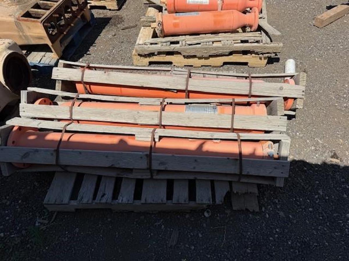 Used Status Flow SFVS1506F600N Pulsation Dampners qty 3 New 150 psi