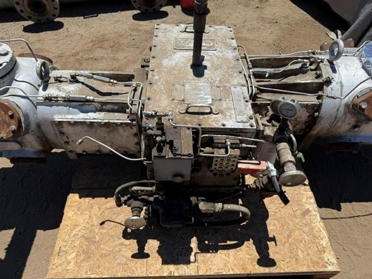 Used Ariel JGW-2 Compressor Frame SN F-6153 with 7.125” x 6” x 3.875” Cylinders 