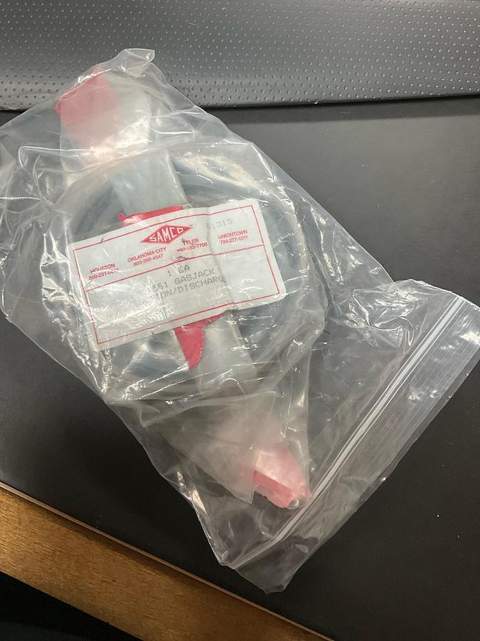 Samco Enterprises Gas jack Suction Discharge Compressor PN: 1561 