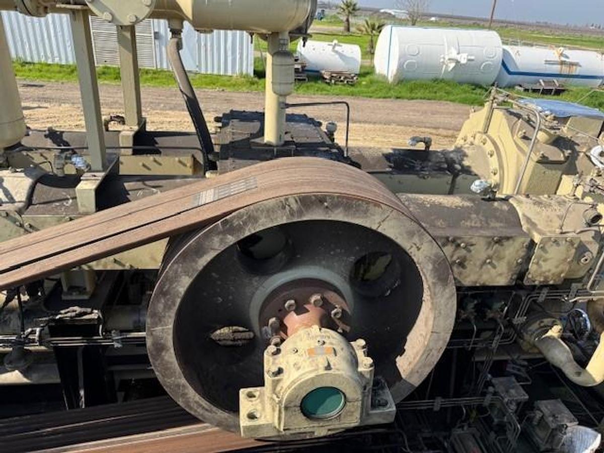 Used Ingersoll Rand Four Stage PET Compressor 525 HP / Model PS4 2500=H NL Package SN NAR10240220