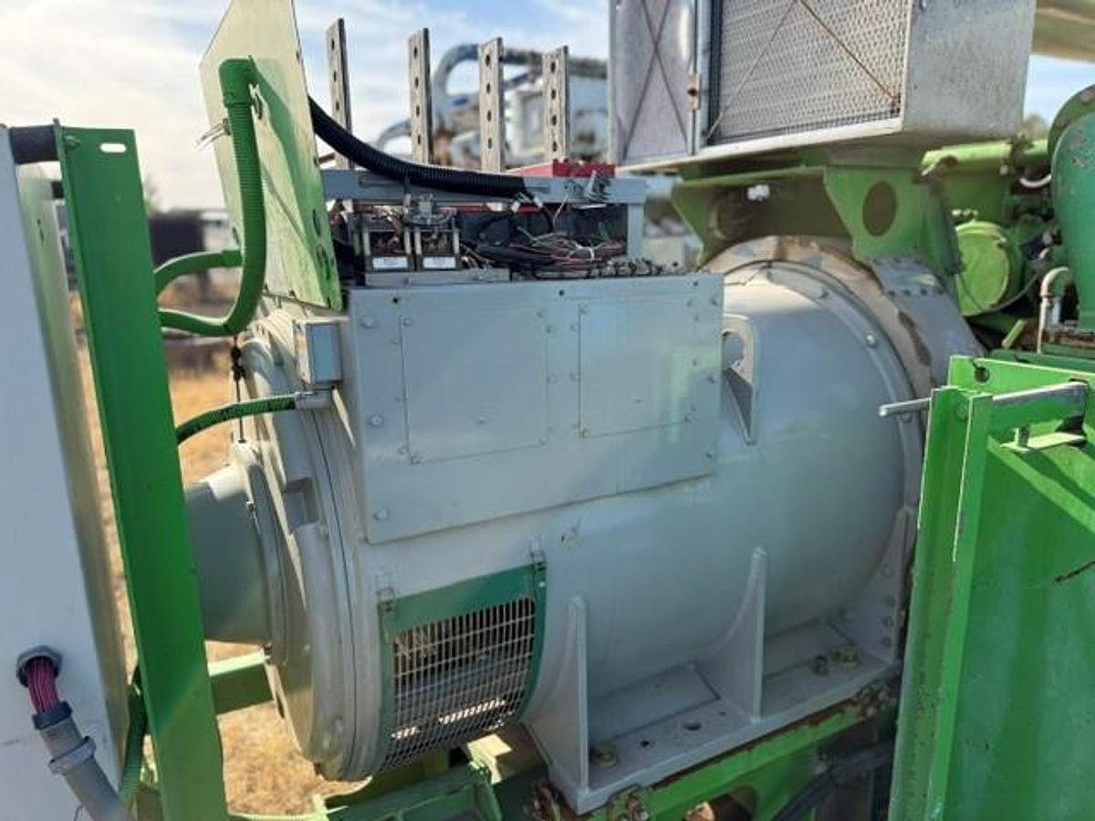 Used Jenbacher Genset Model J-320GS S/N 1239634 1095 KW 1800 RPM 60 Hz 3 Phase 480/277 Volts