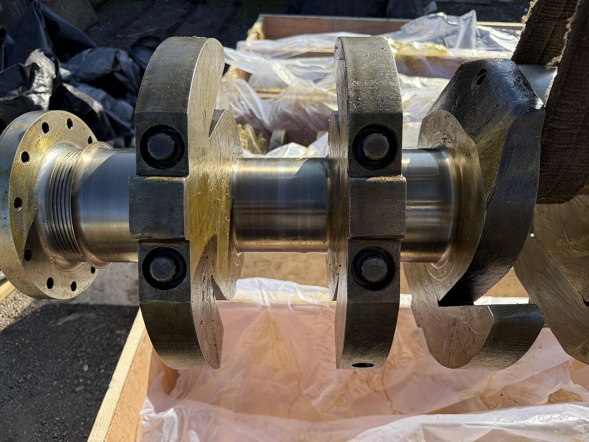 Used Waukesha A200411D Crankshafts 