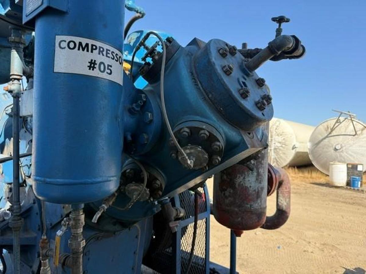Used Bellis and Morcom 300 HP Air Compressor Model WH28H3N SN 7690