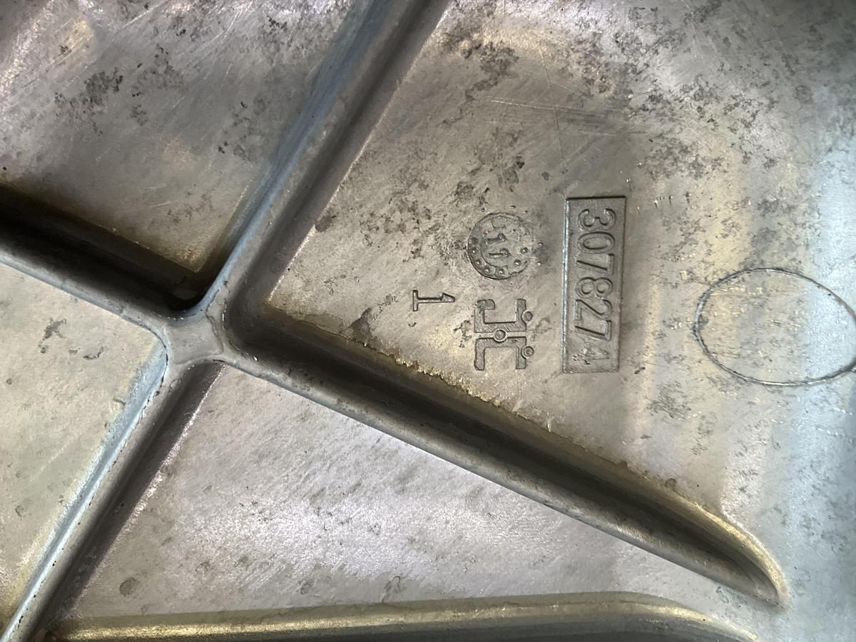 Cummins N14 front timing/gear cover