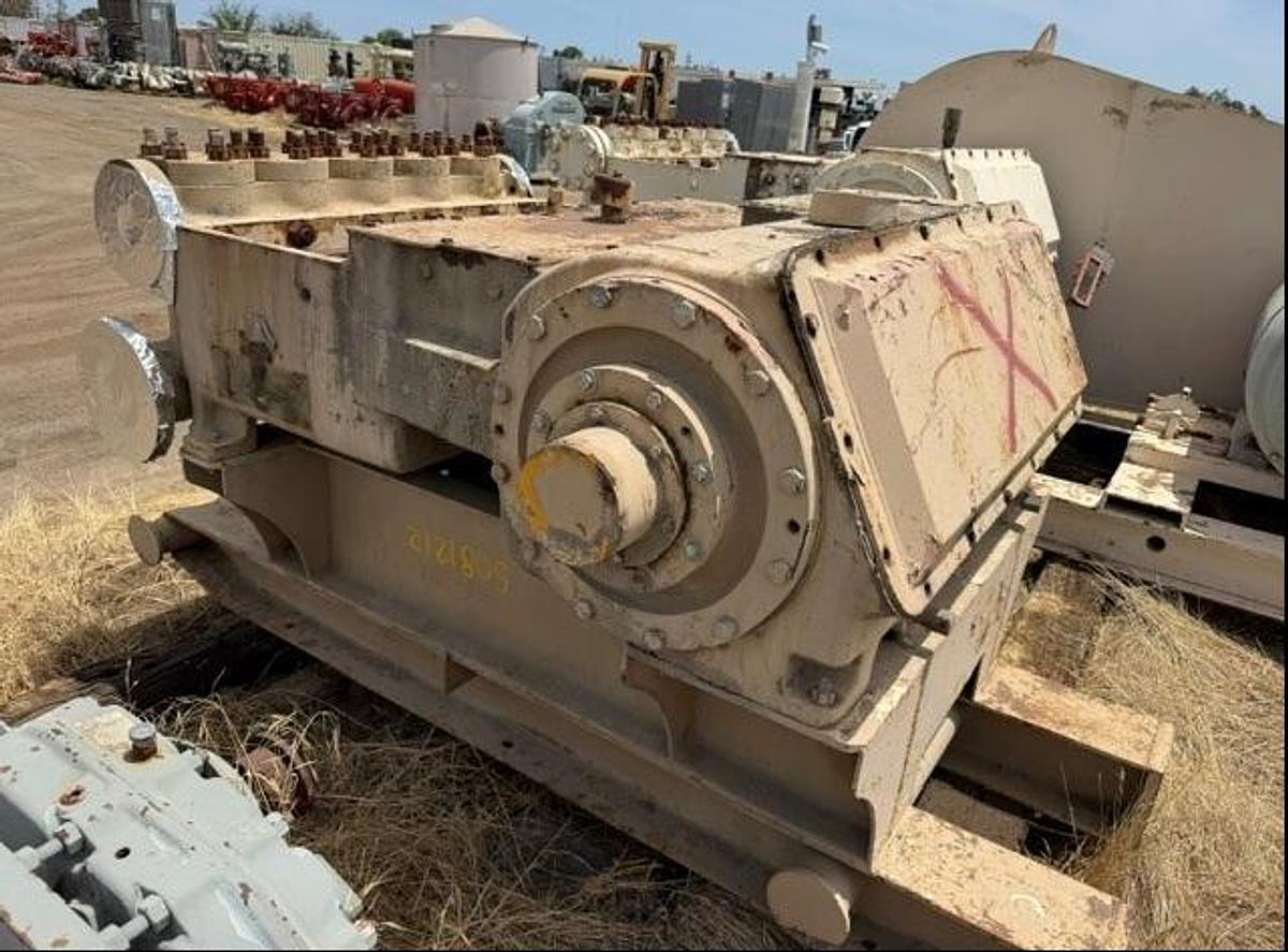Used 300 HP GASO 5885 Pump Size 2.75” x 5” SN 46639