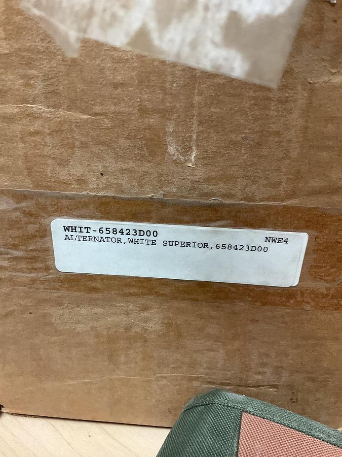 Used White Superior Alternator C.E. Niehoff N1124 brushless PN: 658423D00