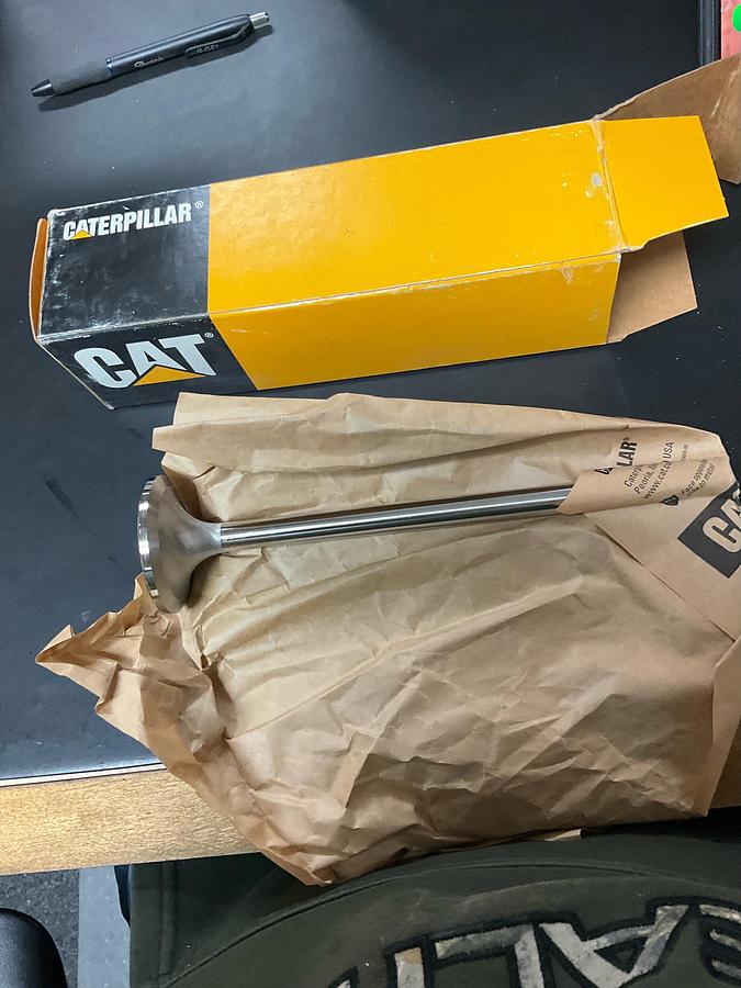 CAT Cylinder Head Exhaust Valve PN: 5S-5323