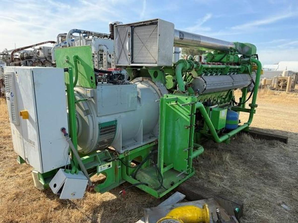 Used Jenbacher Genset Model J-320GS S/N 1239634 1095 KW 1800 RPM 60 Hz 3 Phase 480/277 Volts