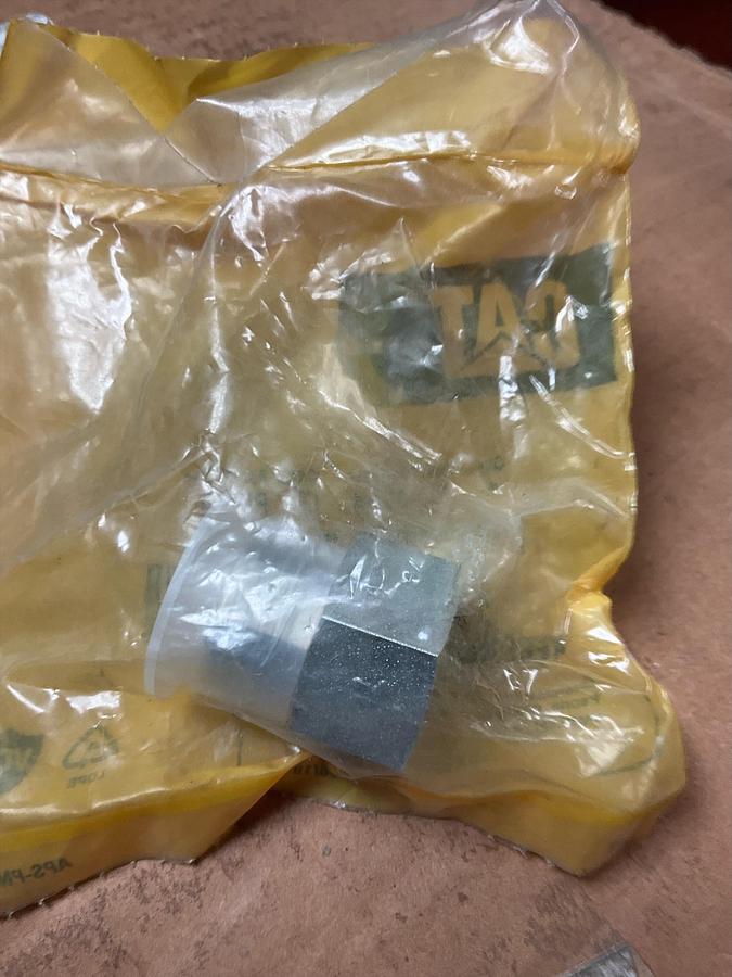 CAT Adapter-Straight PN: 3P-0764