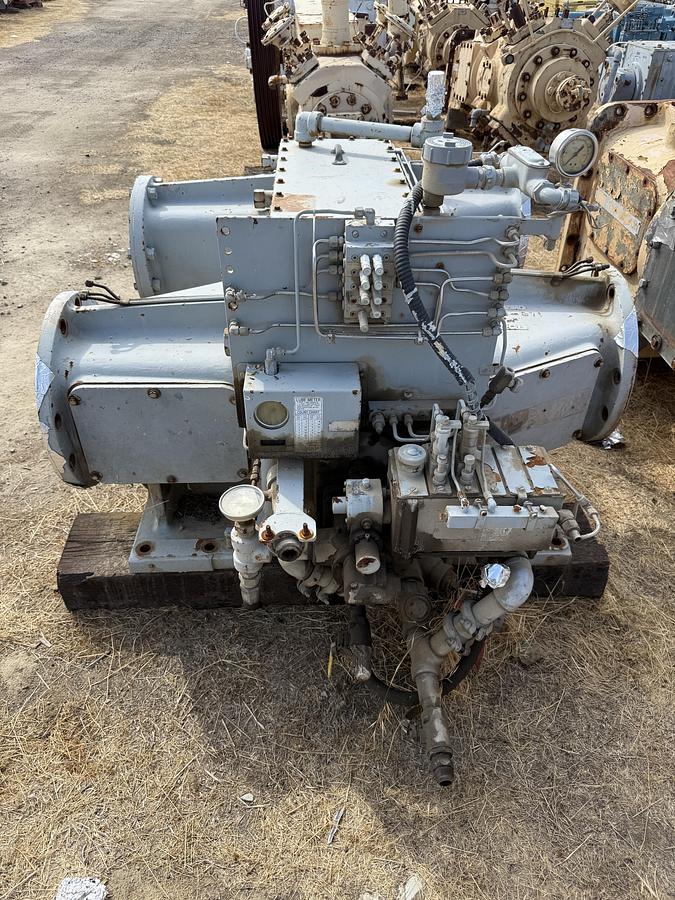 Used White Superior RAM-54 Compressor Frame SN: 327920 with 14” x 9.5” x 6” Cylinders