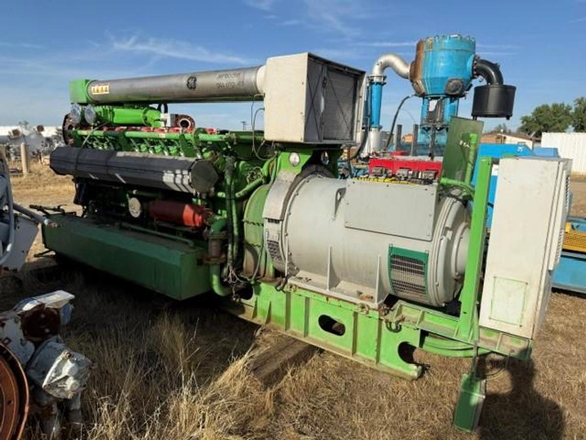 Used Jenbacher Genset Model J-320GS S/N 1239634 1095 KW 1800 RPM 60 Hz 3 Phase 480/277 Volts