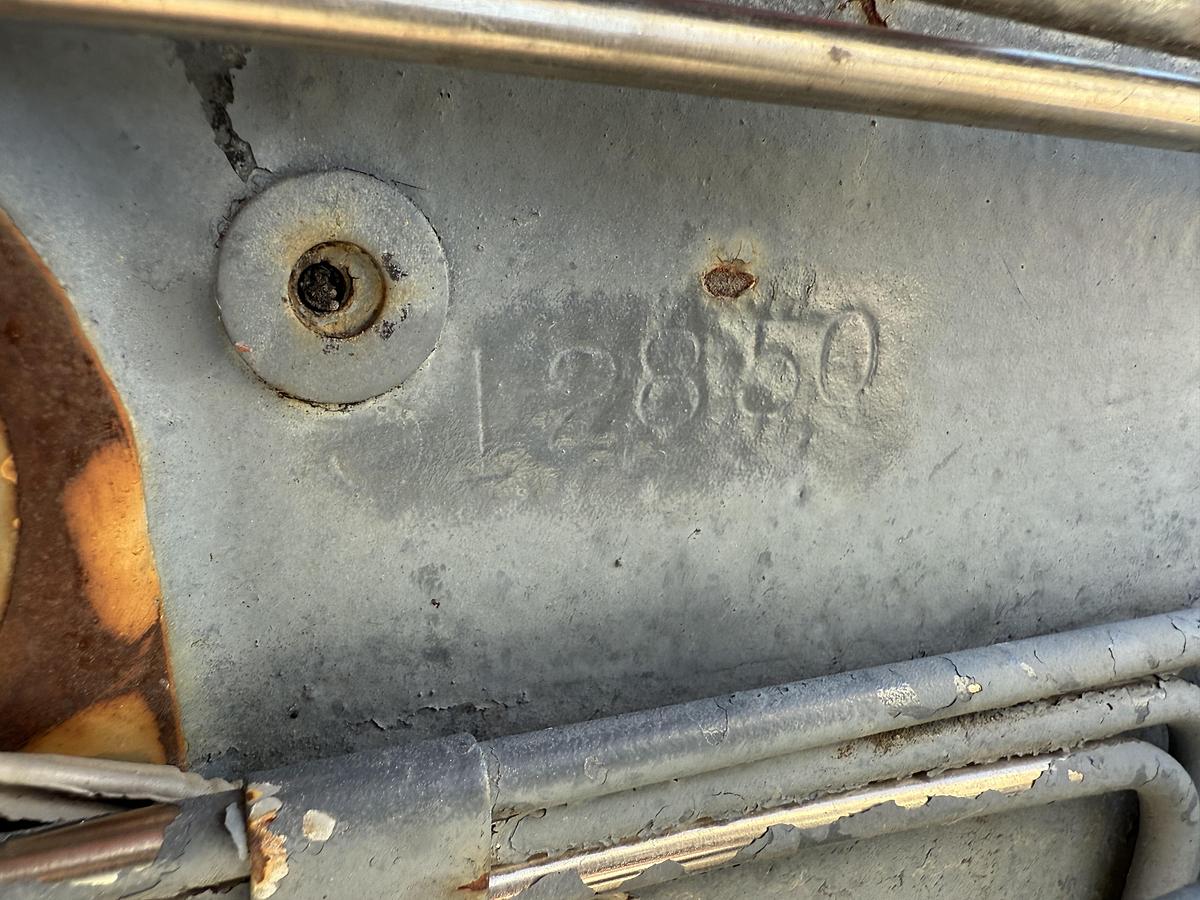 Used White Superior MW-64 Compressor Frame SN 312850