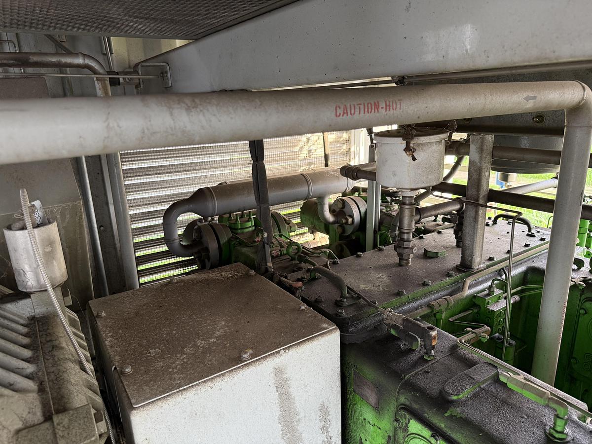 Used 400 HP / Gemini H304 Four Stage CNG Compressor Size 9" x 5" x 3" x 3" x 1.5" x 1.5" SN HSR-006550