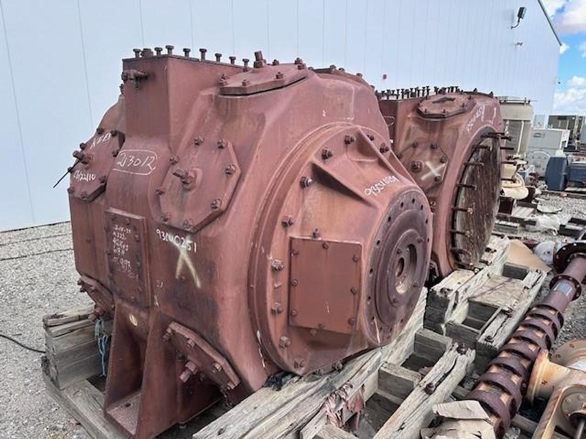 Used Ingersoll Rand 40.5” x 15” stroke KVS 55 # Cylinders SN 4T-9182, 4T-9198