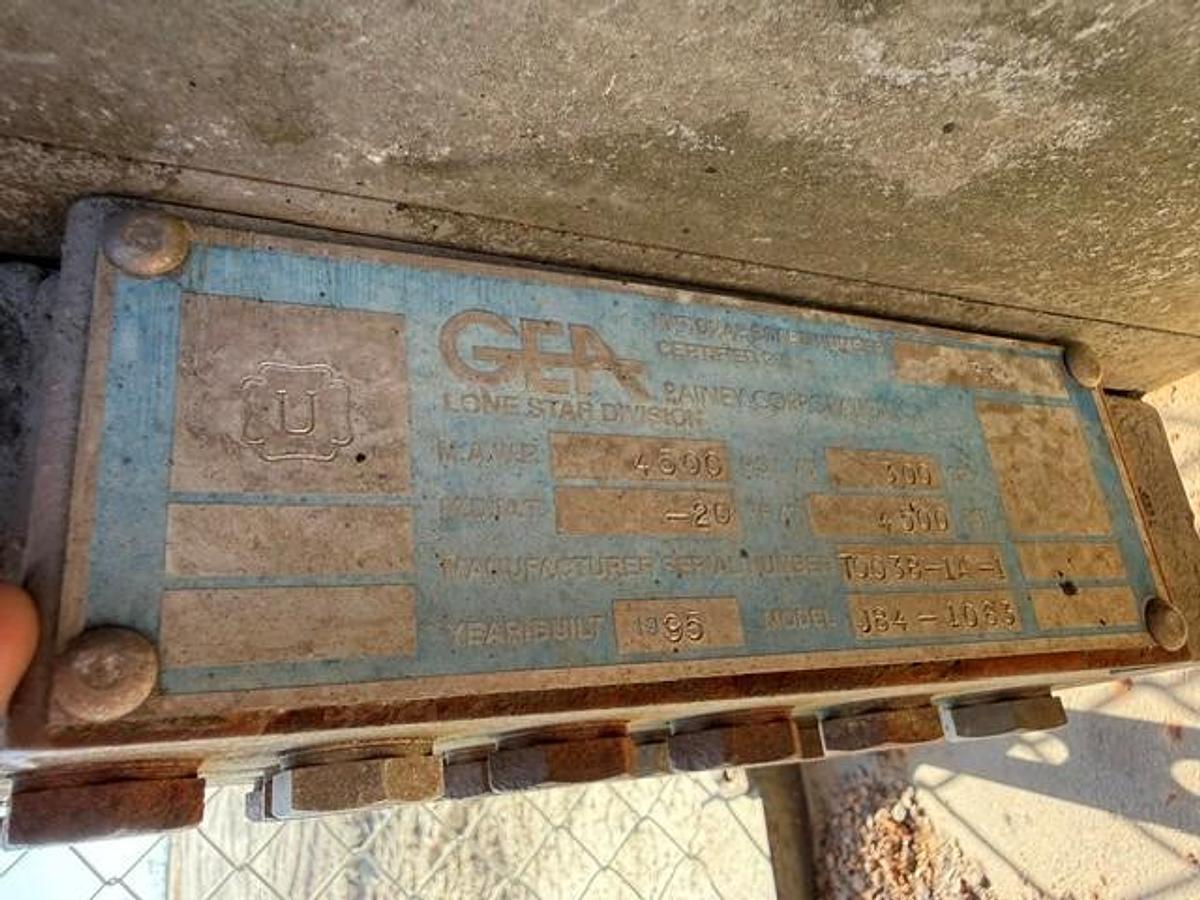 Used CAT G3406TA / Ariel JGA-4 Five Stage High Pressure Compressor Package Size 11” x 6.125” x 3.625” x 3” x 1.5” SN: F-10098
