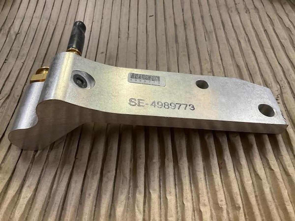 Cummins Fuel Connection Adapter PN 4989773